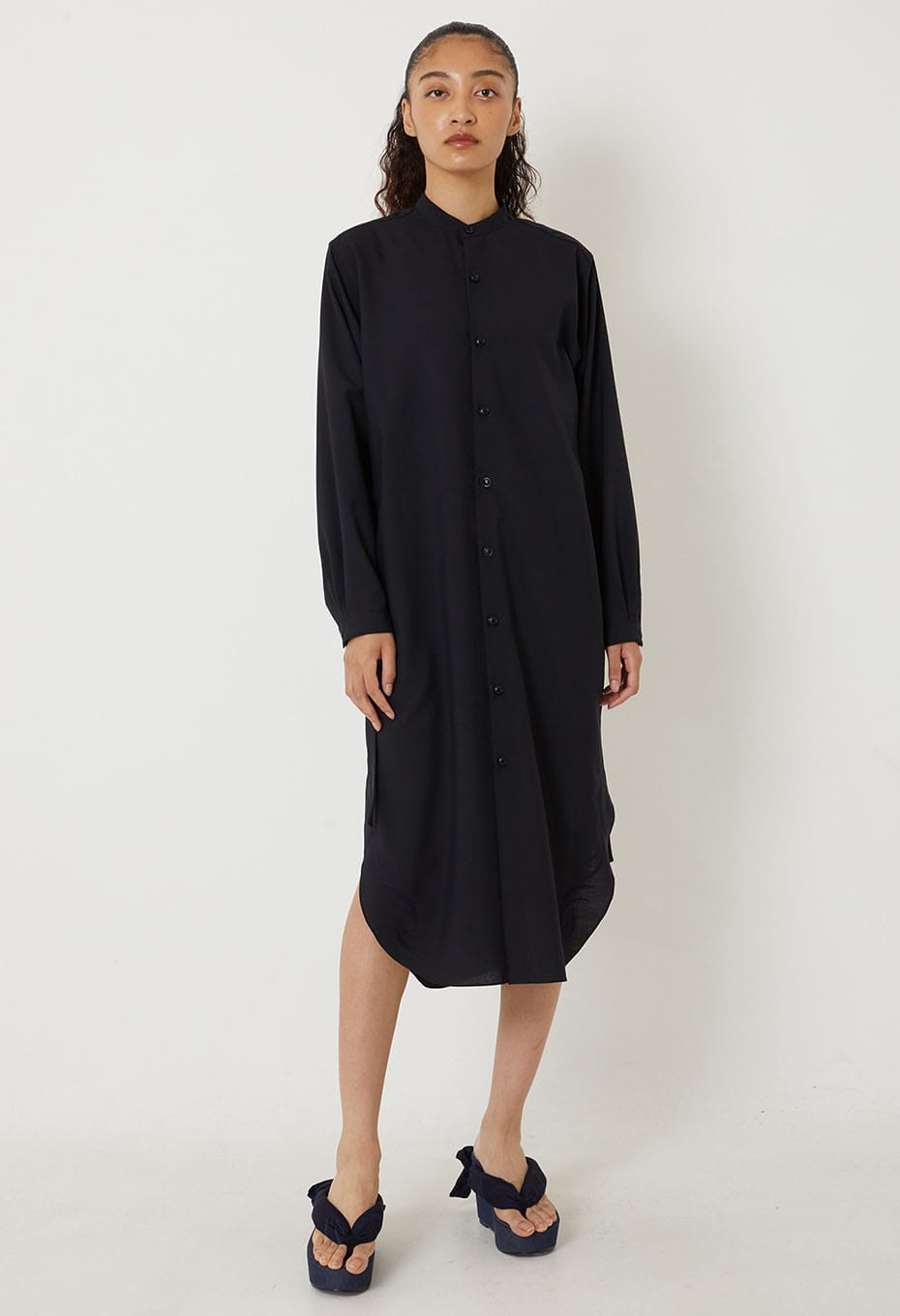 BLUE BLUE JAPAN WOMENS MEBUKI EMBROIDERY STAND UP COLLAR DRESS - DARK NAVY