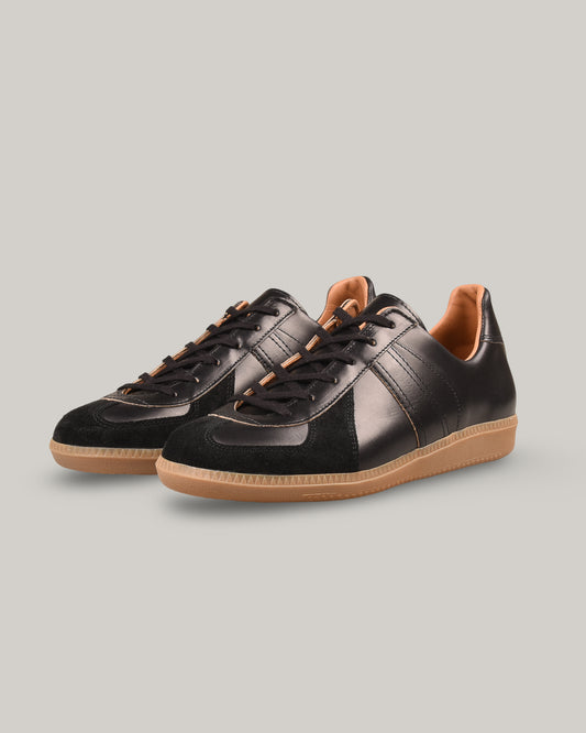 REPRODUCTION OF FOUND - GERMAN MILITARY TRAINER - BLACK HORWEEN