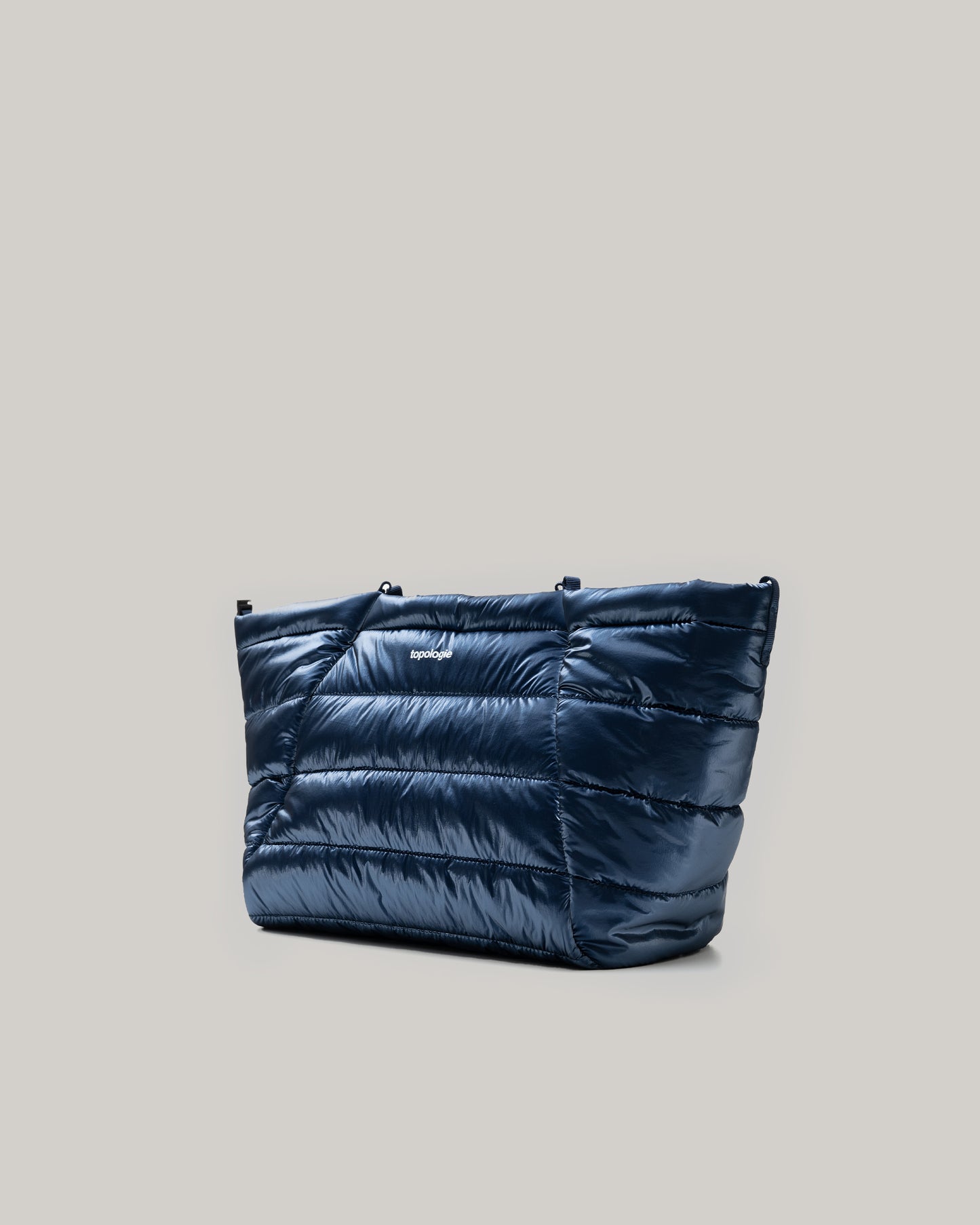 TOPOLOGIE MARCHE TOTE MEDIUM MARINE BLUE METALLIC PUFFER
