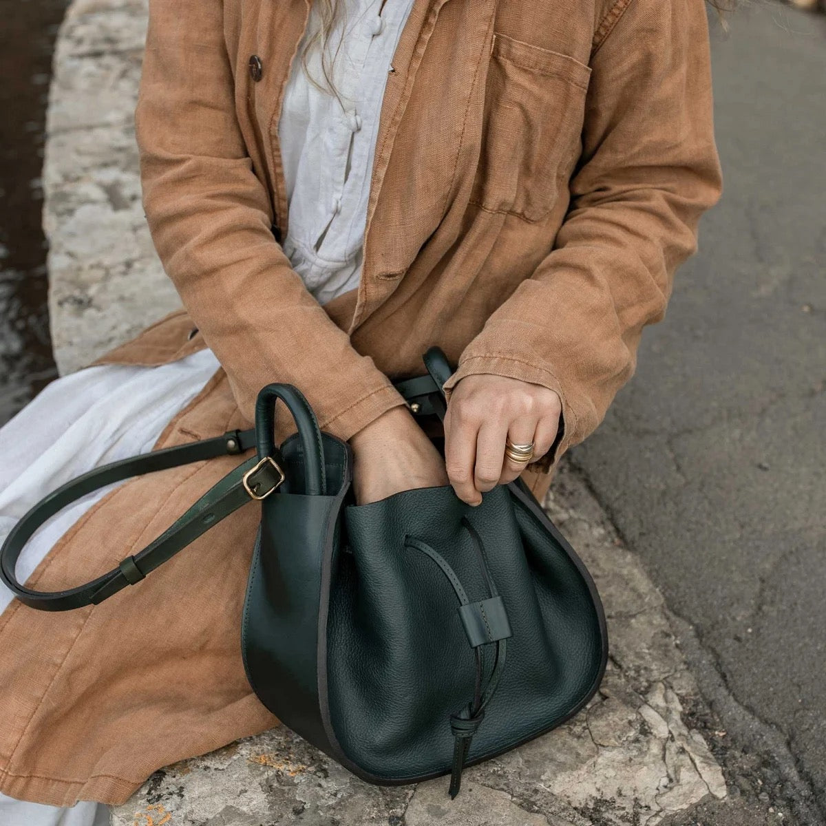 BLEU DE CHAUFFE BUCKET BAG DIANE - RUST