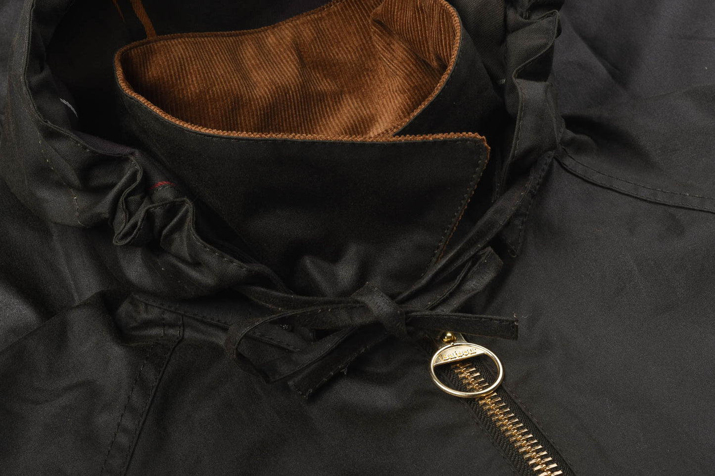 BARBOUR HIGHCLERE WAX JACKET - OLIVE