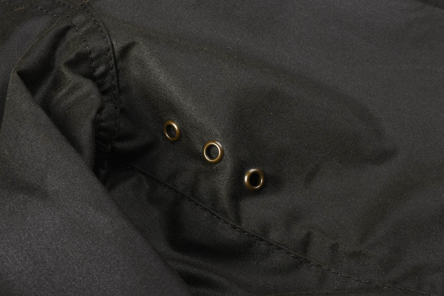 BARBOUR HIGHCLERE WAX JACKET - OLIVE