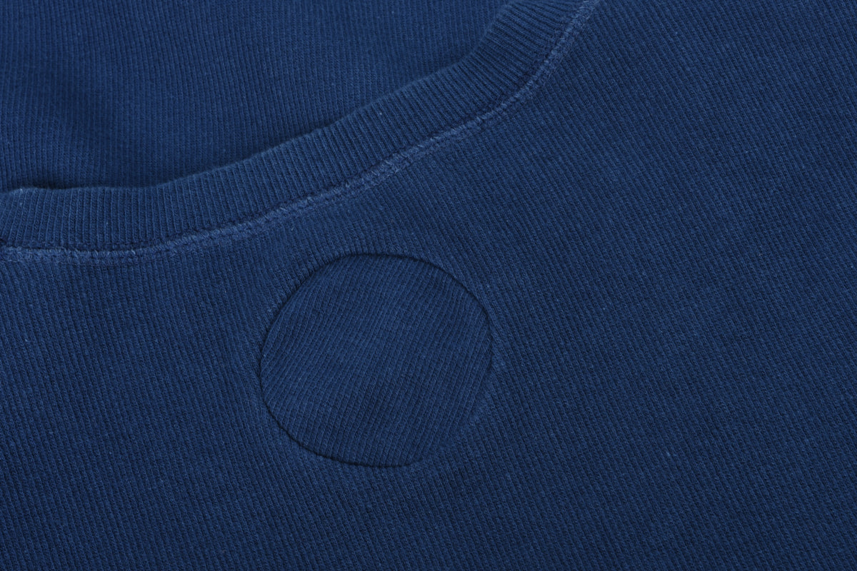 BLUE BLUE JAPAN SLUB COTTON HAND DYED CREW NECK LS TEE - BLUE