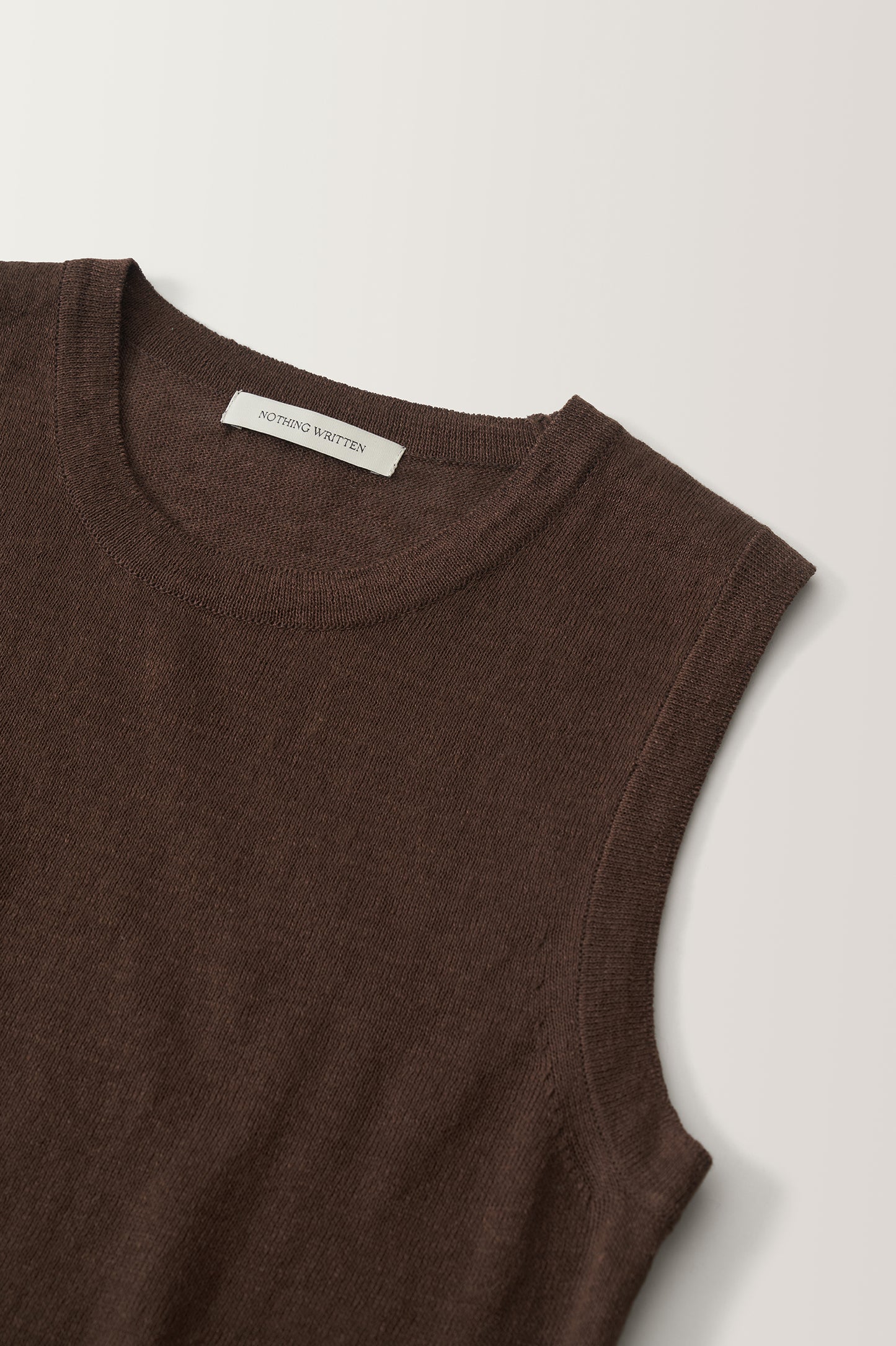 NOTHNG WRITTEN ROLA LINEN SLEEVELESS - BROWN