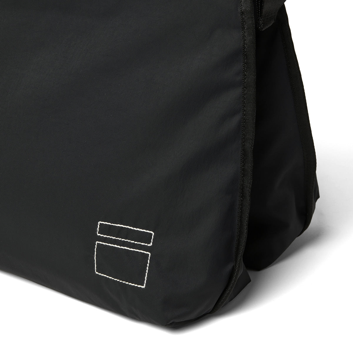 BLANKOF BELLOWS BAG 24 - (L) - BLACK