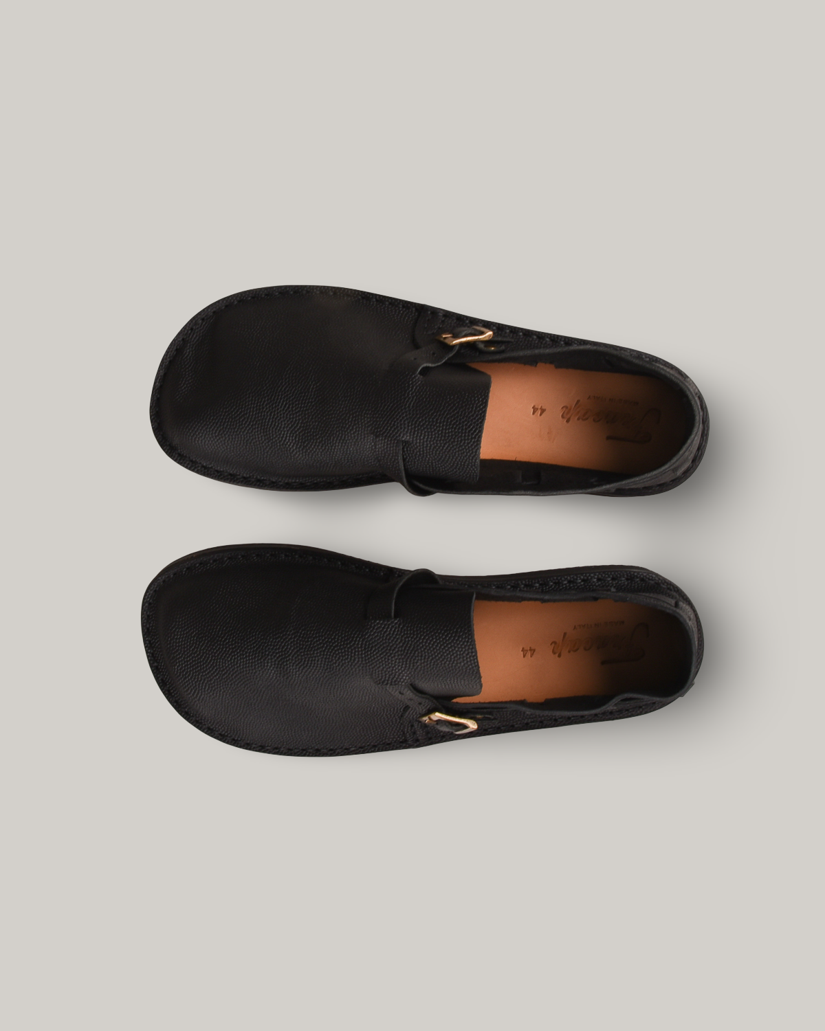 FRACAP R005 SLIP ON SHOE - BLACK ARANCIA