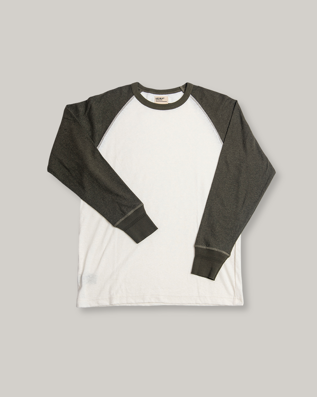 HEIMAT COTTON/ HEMP CONTRAST T-SHIRT - SEASHELL/ MILITARY GREEN