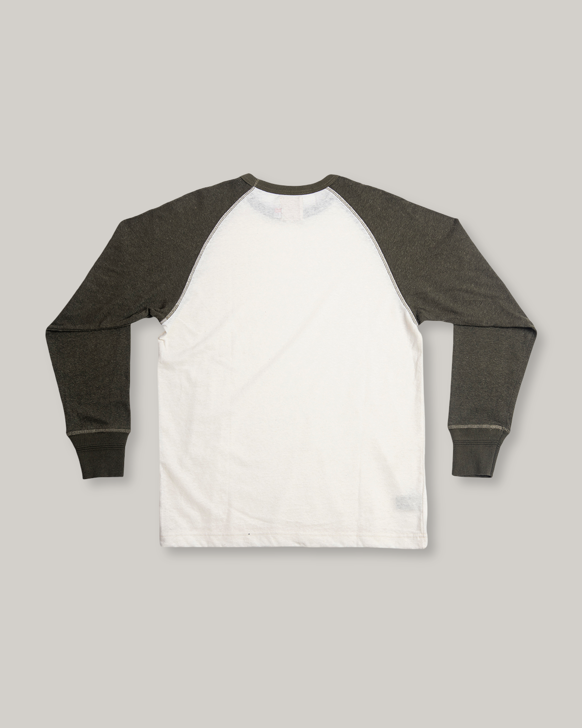 HEIMAT COTTON/ HEMP CONTRAST T-SHIRT - SEASHELL/ MILITARY GREEN