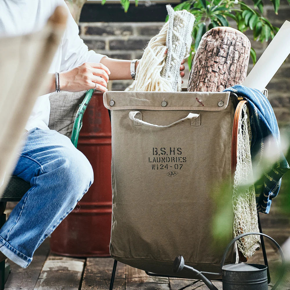 BASSHU LAUNDRY BAG WITH FRAME - BEIGE