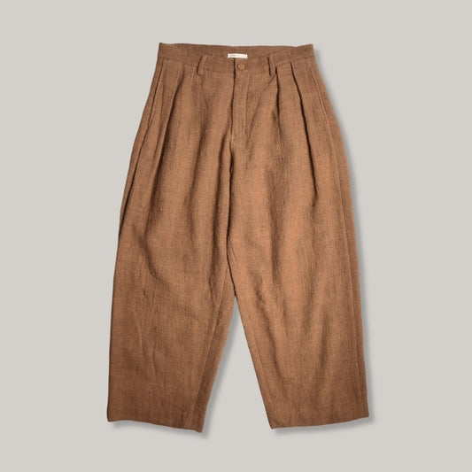 11.11 COTTON HAND LOOMED PLEATED TROUSER - FILTER COFFEE