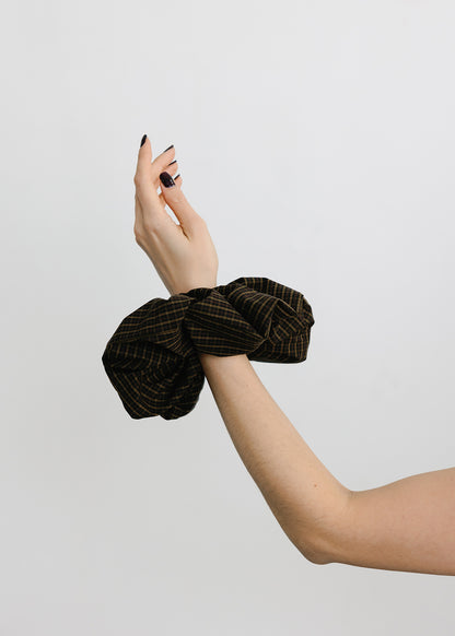 A BRONZE AGE - COTTON SCRUNCHIE - TOASTED GINGHAM