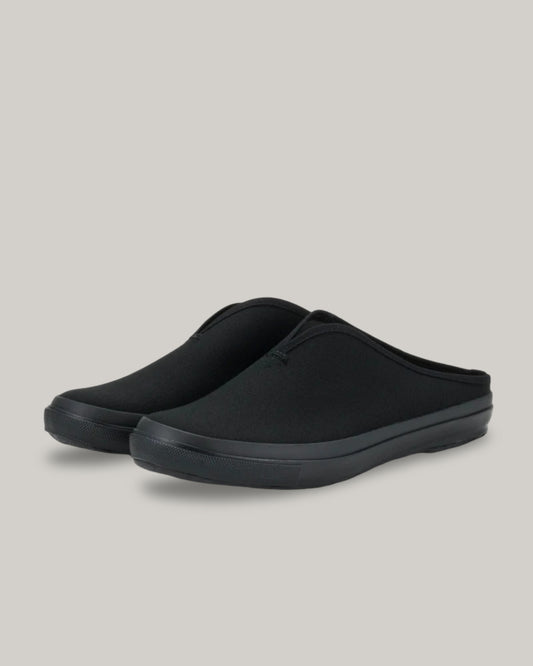 SLIT MULE - BLACK MONO