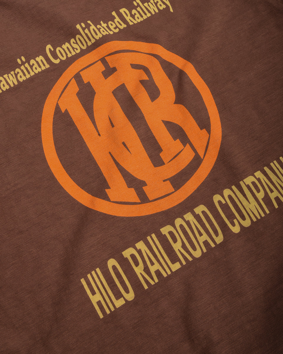HILO RAILROAD LOGO TEE - BROWN