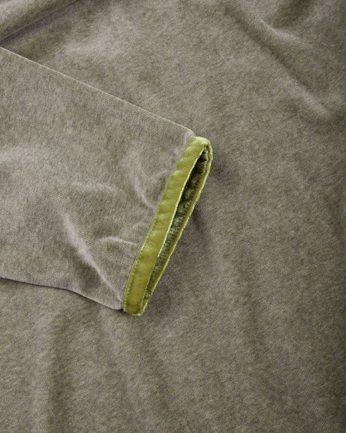 TS(S) VELOUR JERSEY/ VELVET TRIMMED CREW NECK SHIRT - OLIVE