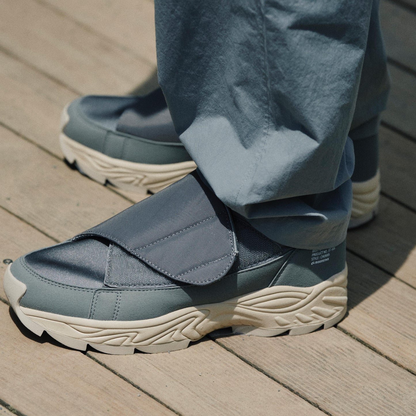 810s ET006 UNIVE - GRAY