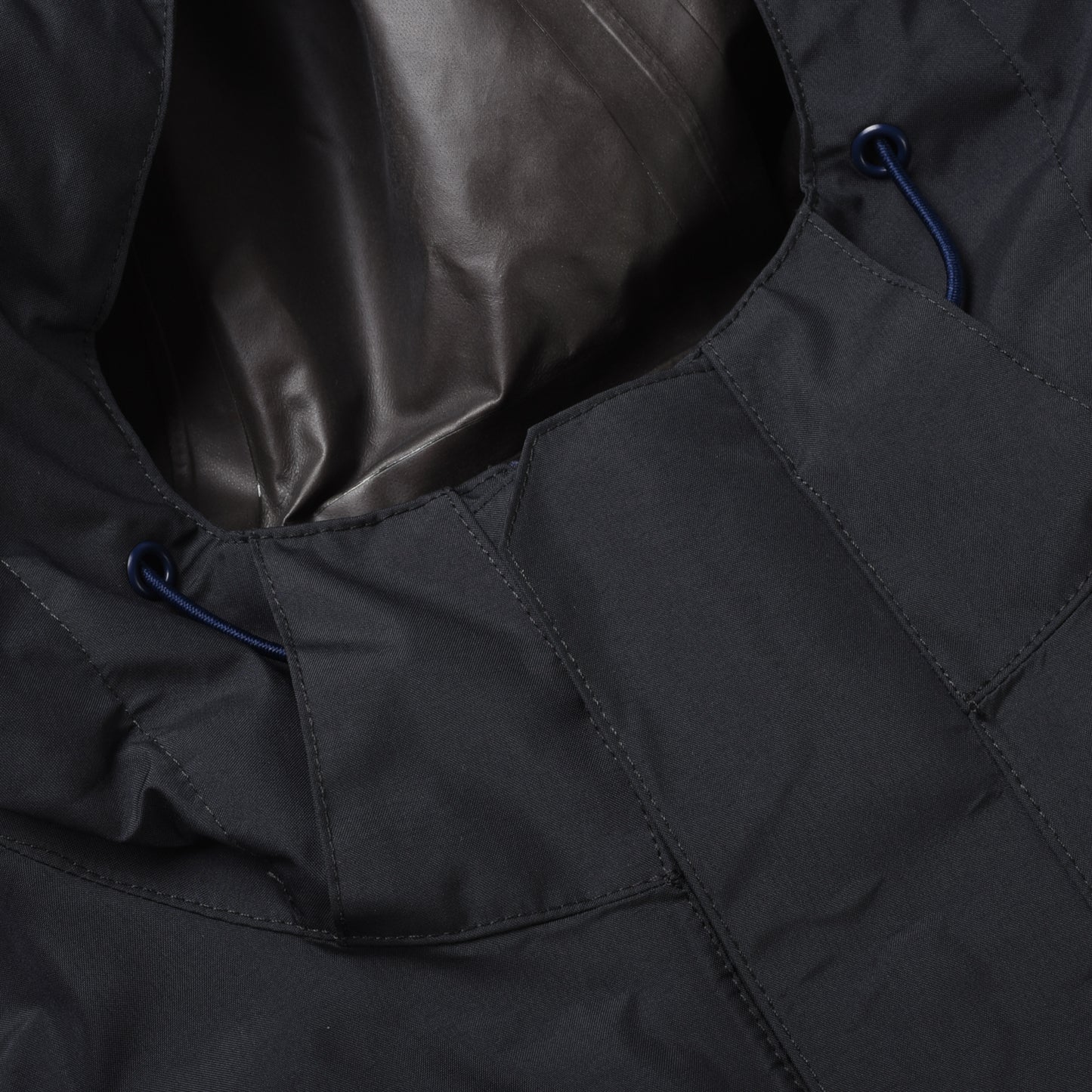 USED WHITE MOUNTAINEERING GORE TEX SHELL JACKET - NAVY