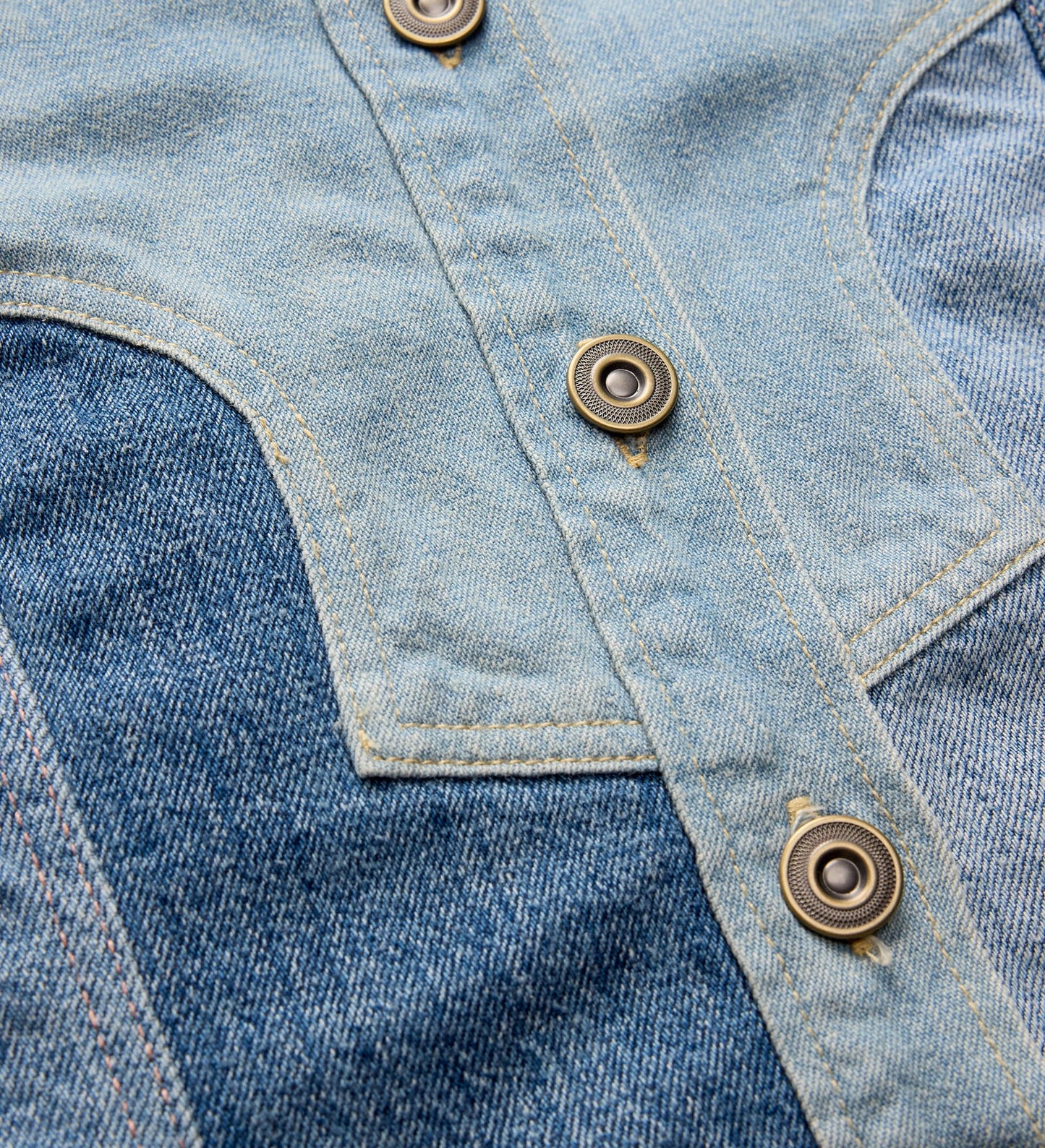 LEVI'S BLUE TAB ROPER SHACKET - SENORITA