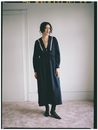 A BRONZE AGE WOOLF DRESS - NAVY DIMPLE