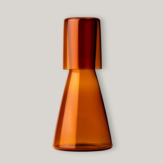 STUDIO MILLIGRAM CARAFE 725ML & CUP GIFT SET - AMBER