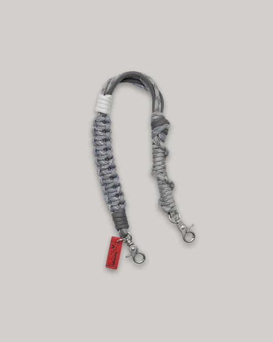 TOPOLOGIE MACRAME WRIST STRAP SHADOW