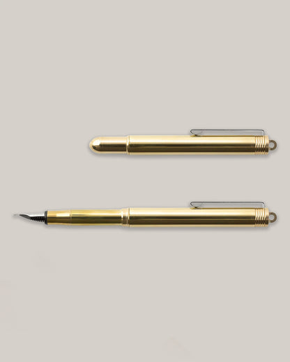 TRAVELER'S COMPANY BRASS FOUNTAIN PEN