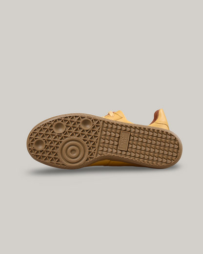 REPRODUCTION OF FOUND - GERMAN MILITARY TRAINER - LIGHT YELLOW