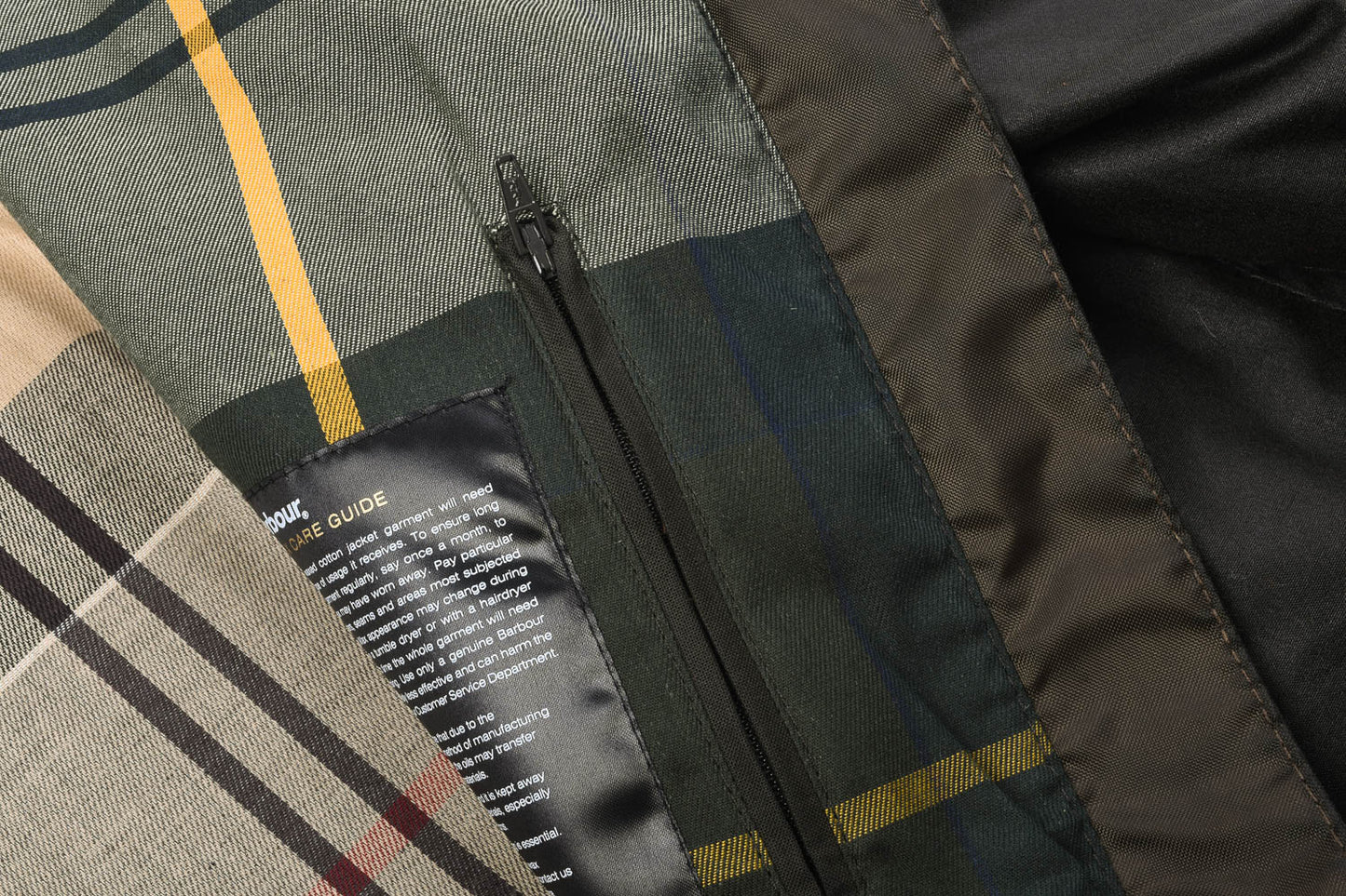 BARBOUR HIGHCLERE WAX JACKET - OLIVE