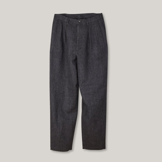 LENO 2 TUCK TROUSERS - CHARCOAL